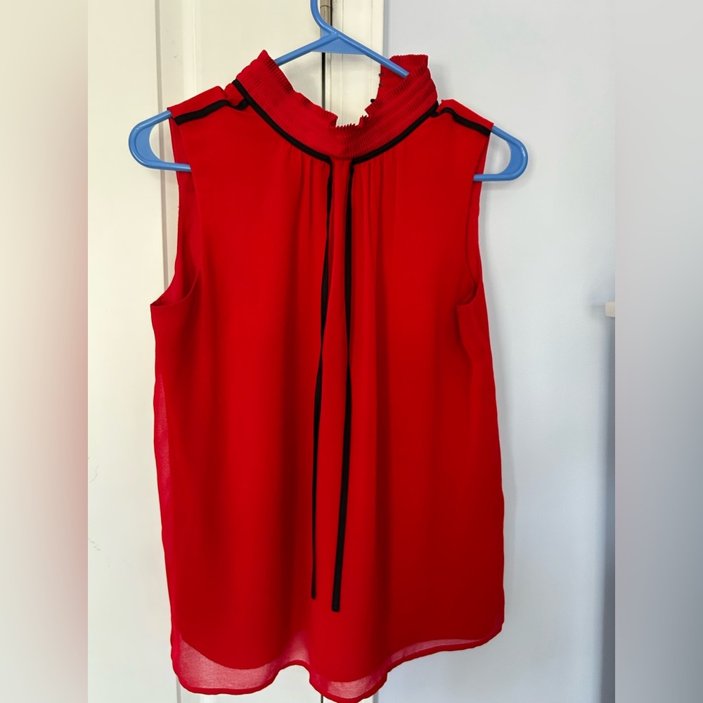 Karl Lagerfield Top